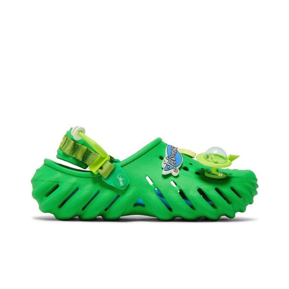 Extra butter Jetsons Crocs kids size J6 BNWT